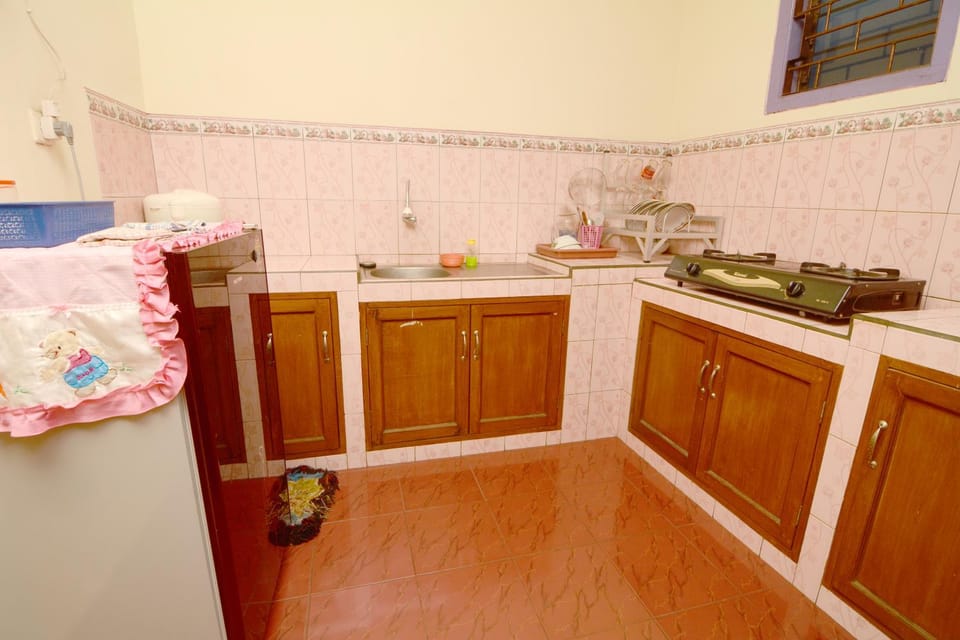 Villa Amanah Bed and Breakfast in Batu