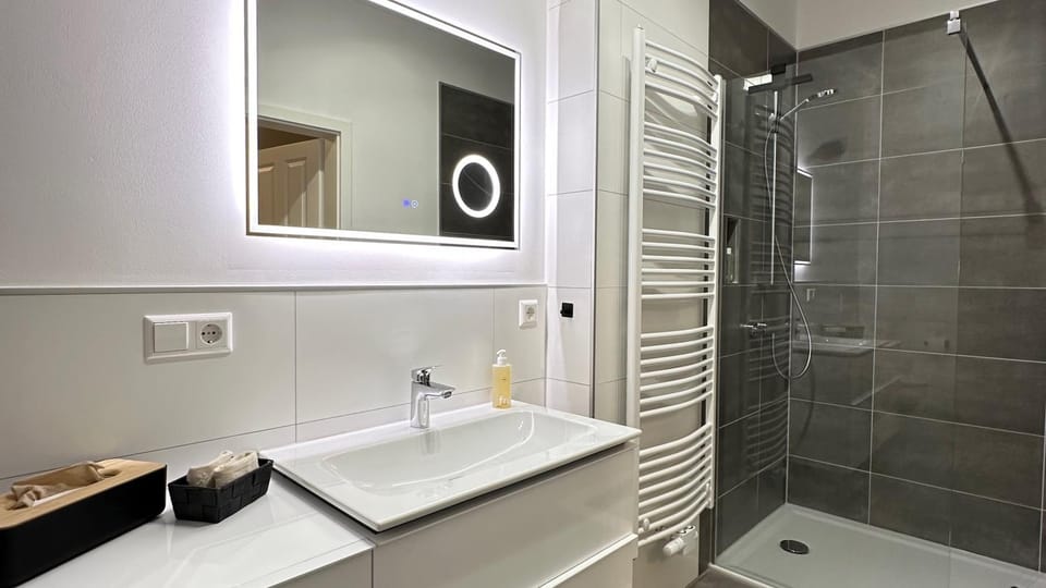 Shower, Bathroom