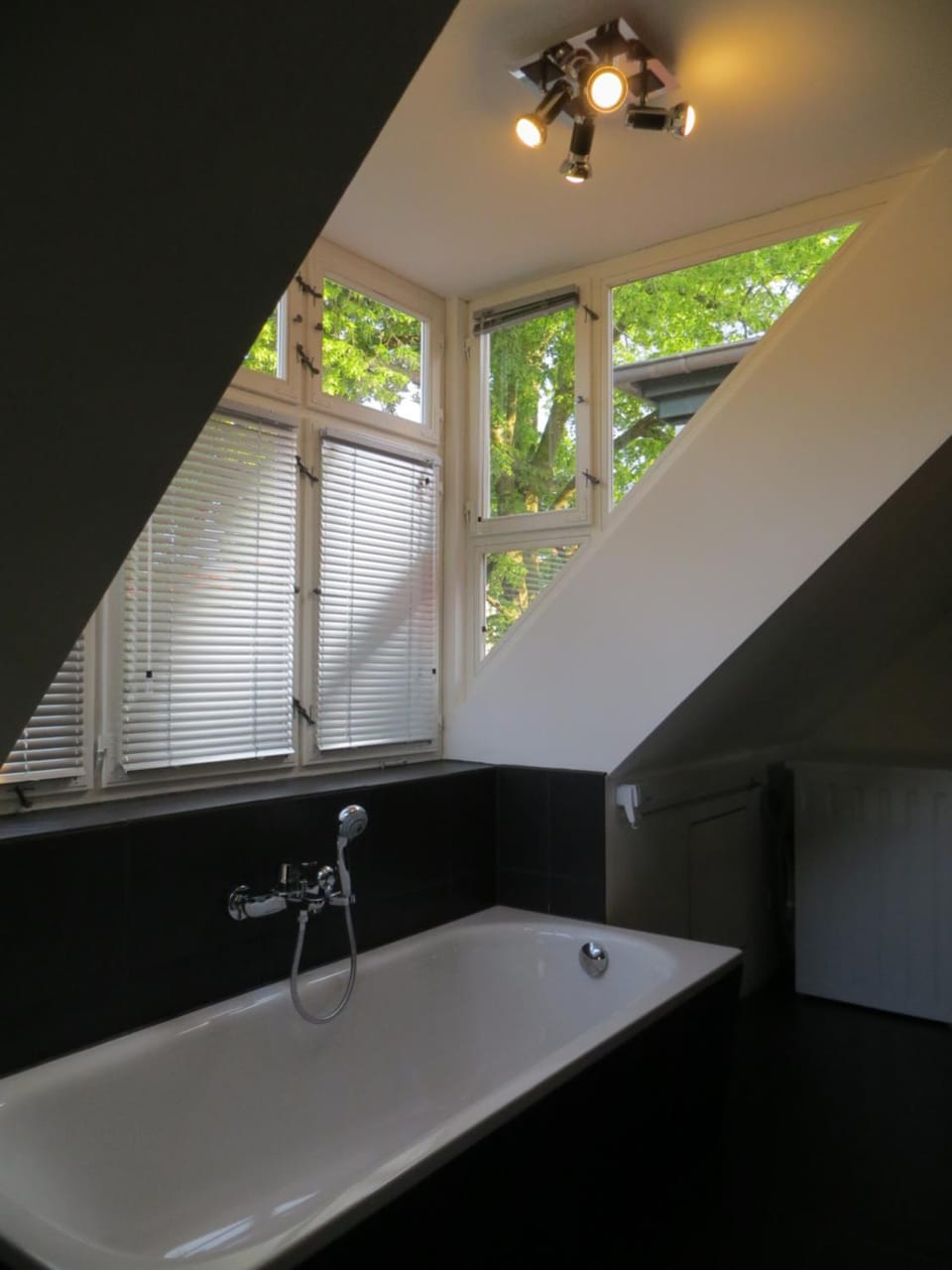 Bathroom, Decorative detail