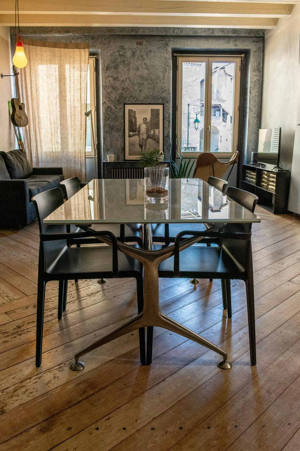 Living room, Seating area, Dining area