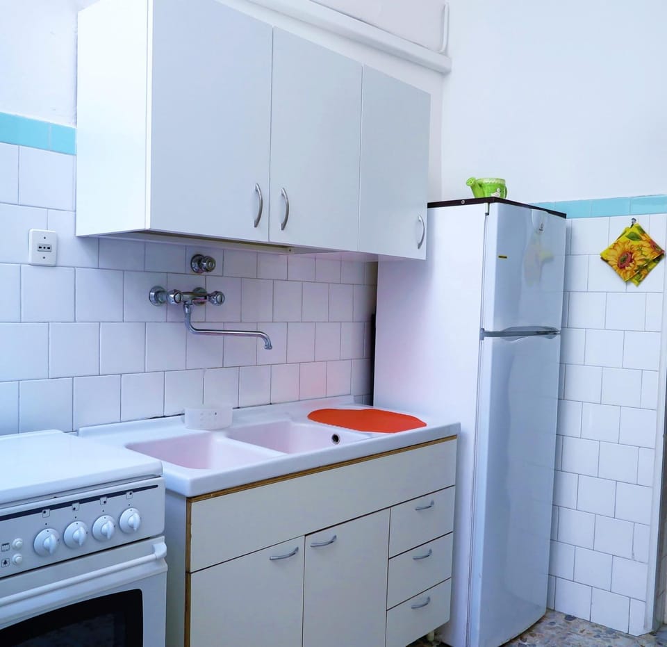 Facade/entrance, Kitchen or kitchenette