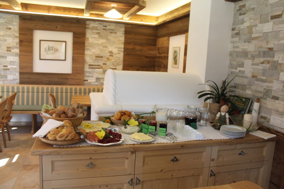 Buffet breakfast