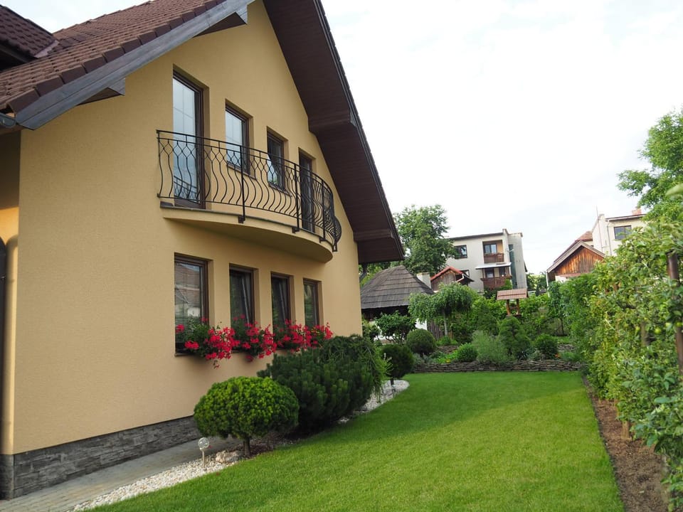 Property building, Garden