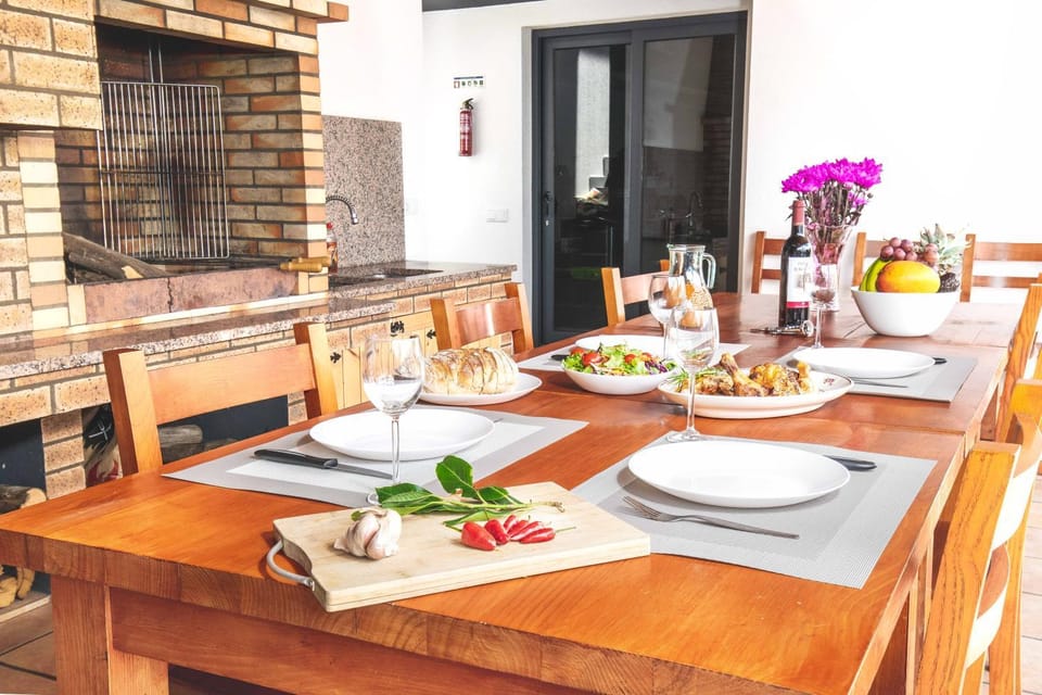 Patio, Off site, BBQ facilities, BBQ facilities, Balcony/Terrace, Balcony/Terrace, Kitchen or kitchenette, Other, On site