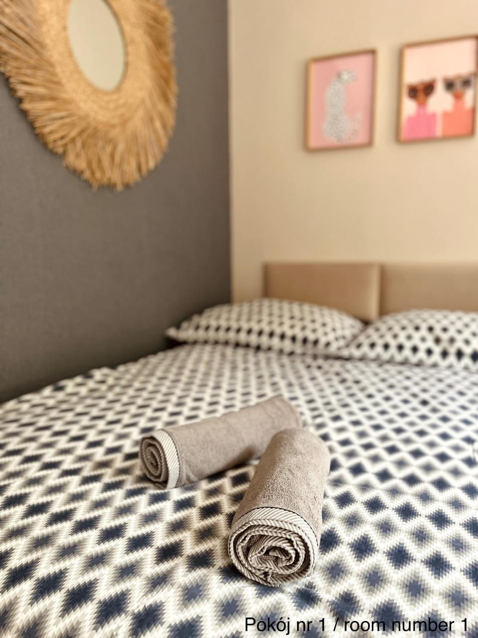 Bed, Photo of the whole room, towels