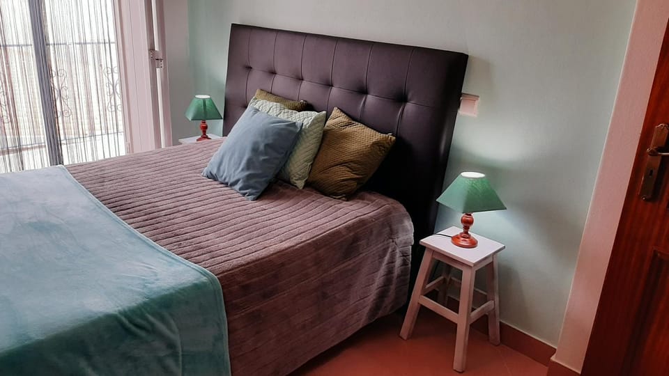 OCEANUS ROOM With private kitchen, bathroom and terrace 300m from the beach Vacation rental in Sagres