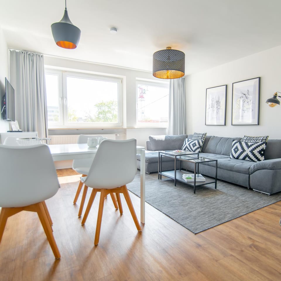Living room, Seating area, Dining area