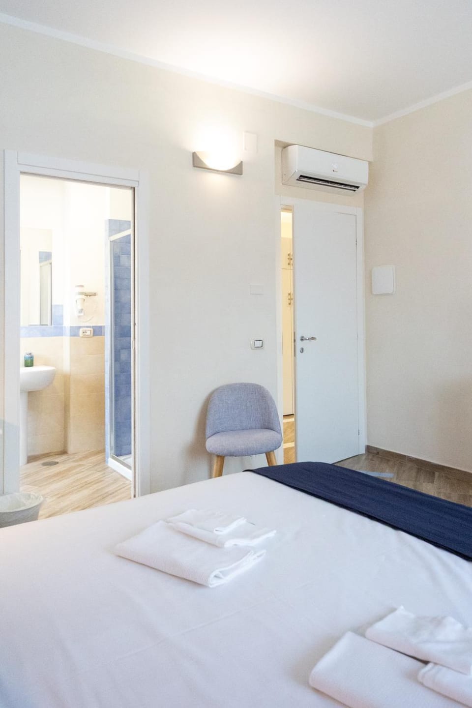 Bathroom, Bedroom