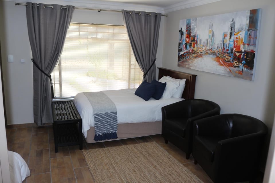 Bed, Living room