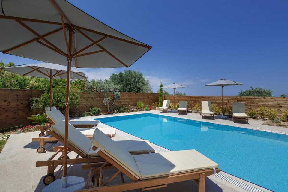 Day, Garden, Hot Tub, On site