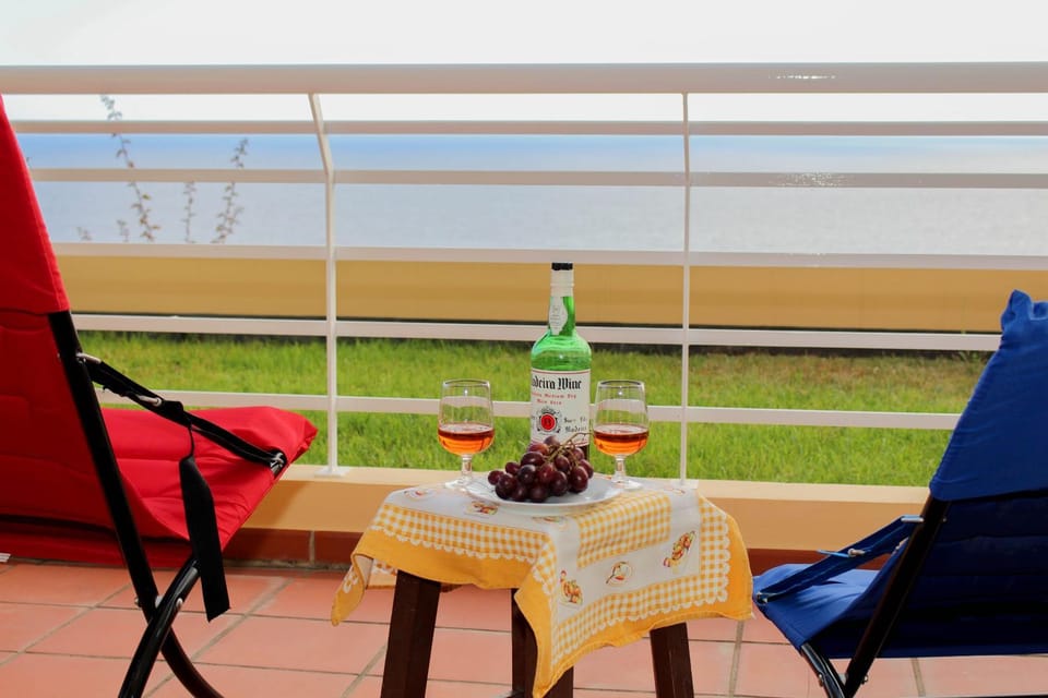 Natural landscape, Balcony/Terrace, Sea view