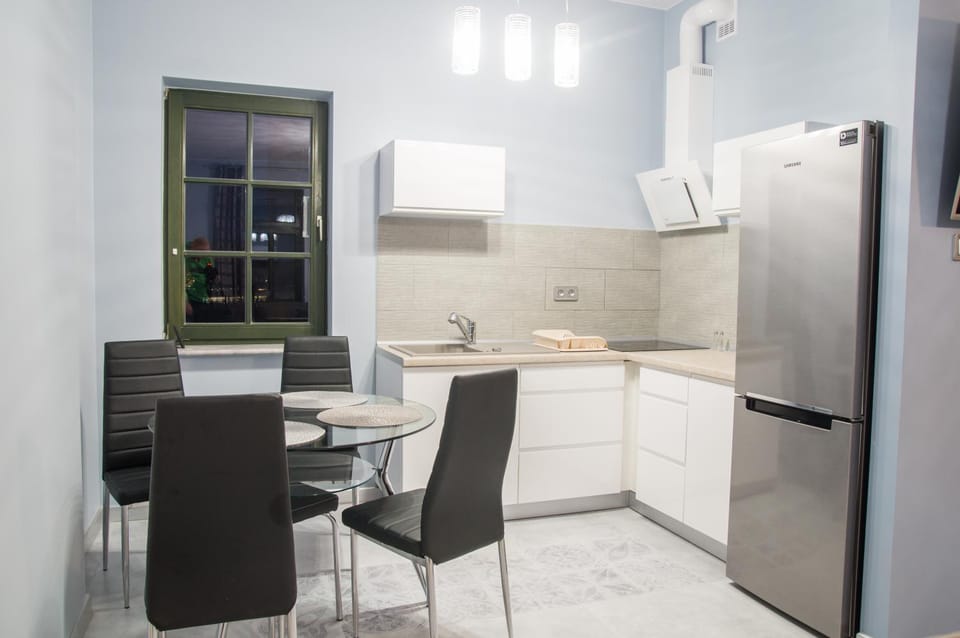 Kitchen or kitchenette, Living room, Dining area, oven, stove