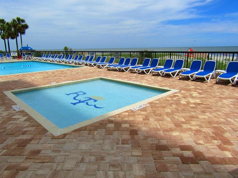 Beach, Swimming pool