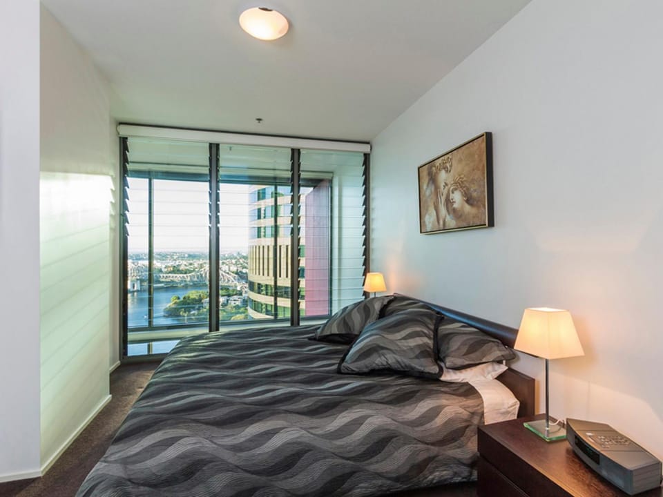 Bedroom, River view