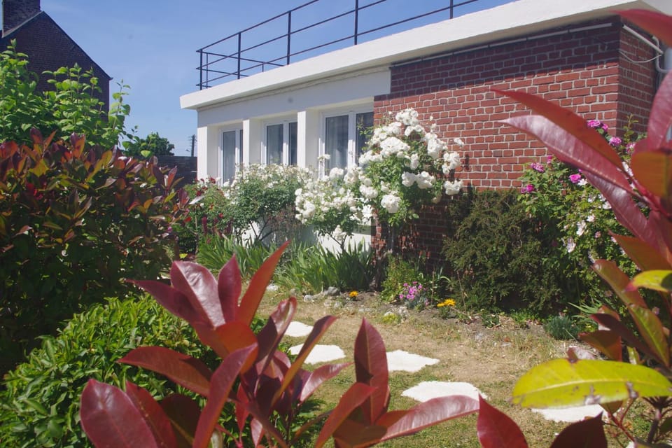 Studio rez-de-jardin Apartment in Dieppe