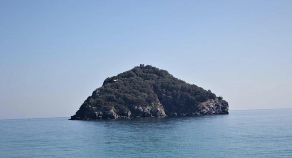 Rivierarent Golfo dell'Isola Apartment in Spotorno