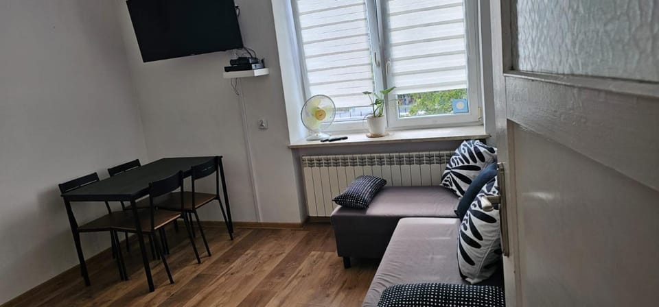 Wołoska 80 Apartment in Warsaw