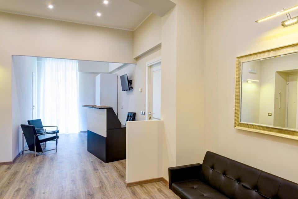 Communal lounge/ TV room