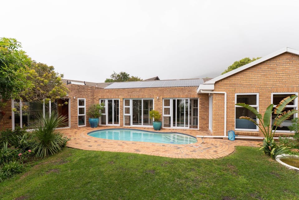 Hout Bay Hilltop House in Cape Town