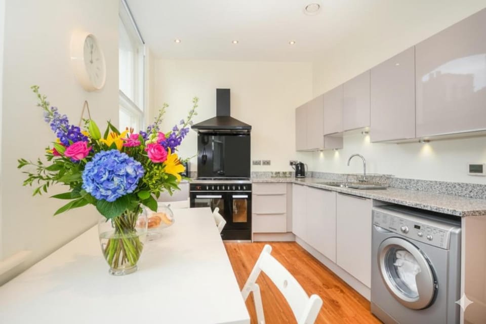 Minster's Keep- Near York Minster & Free Parking Apartment in York
