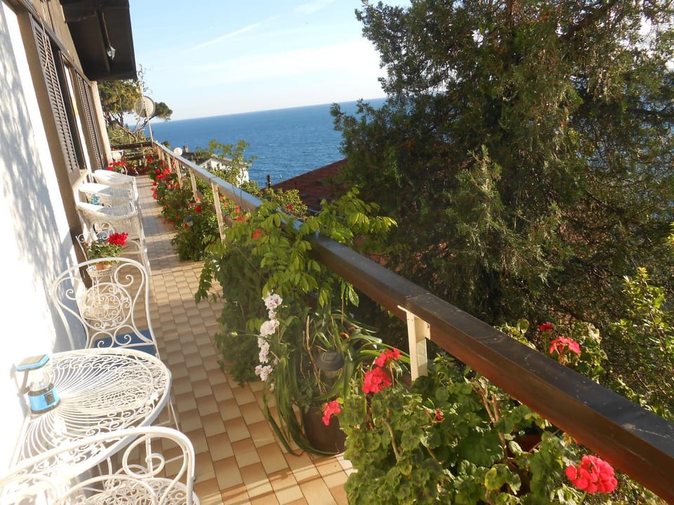 The sunset view Bed and Breakfast in Riomaggiore