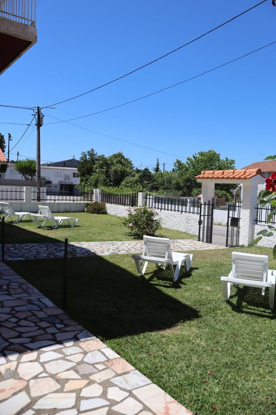Vivenda Atlantico Bed and Breakfast in Vila Praia de Ancora