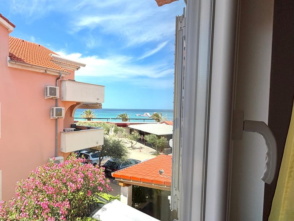 Bedroom, Sea view