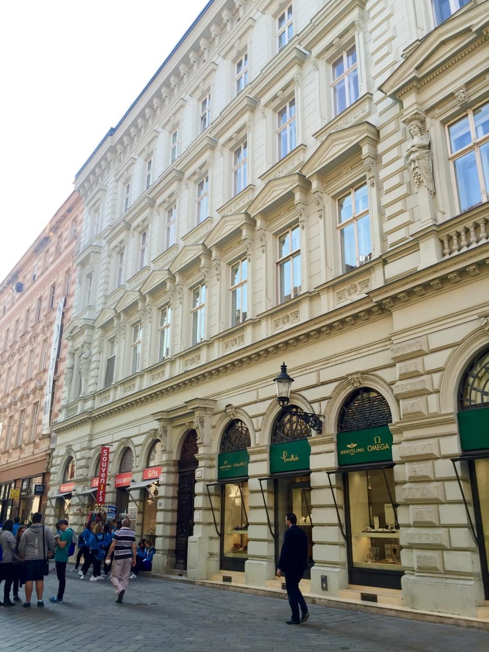 Facade/entrance