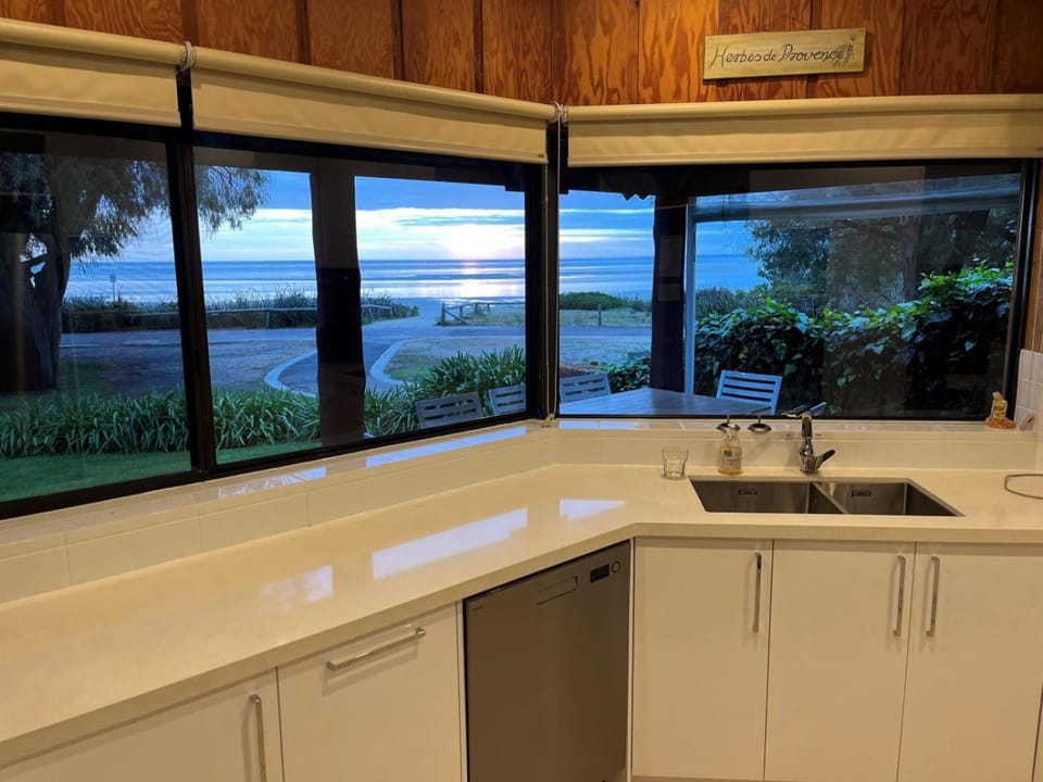 Sea view, Sea view, Sunrise, kitchen