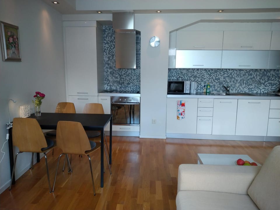 Kitchen or kitchenette, Living room, Dining area