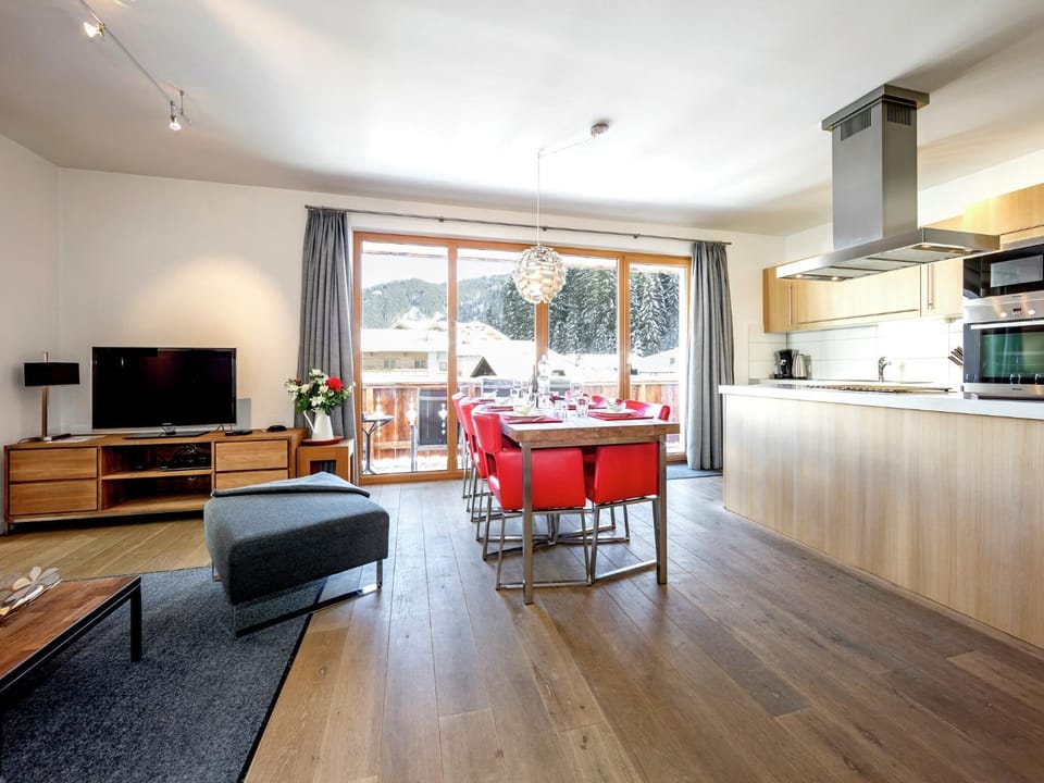 Kitchen or kitchenette, Living room