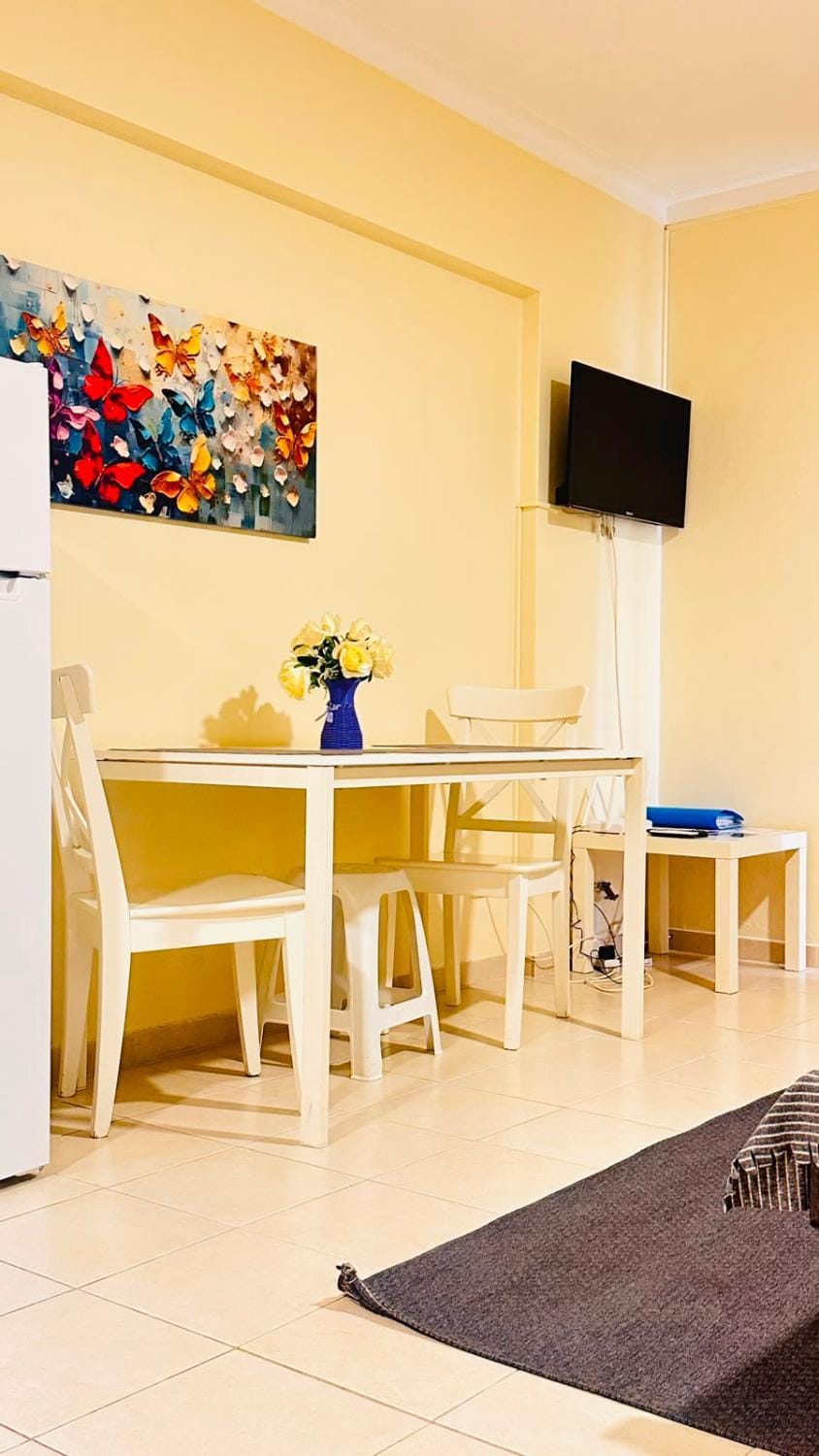 Communal lounge/ TV room, Dining area