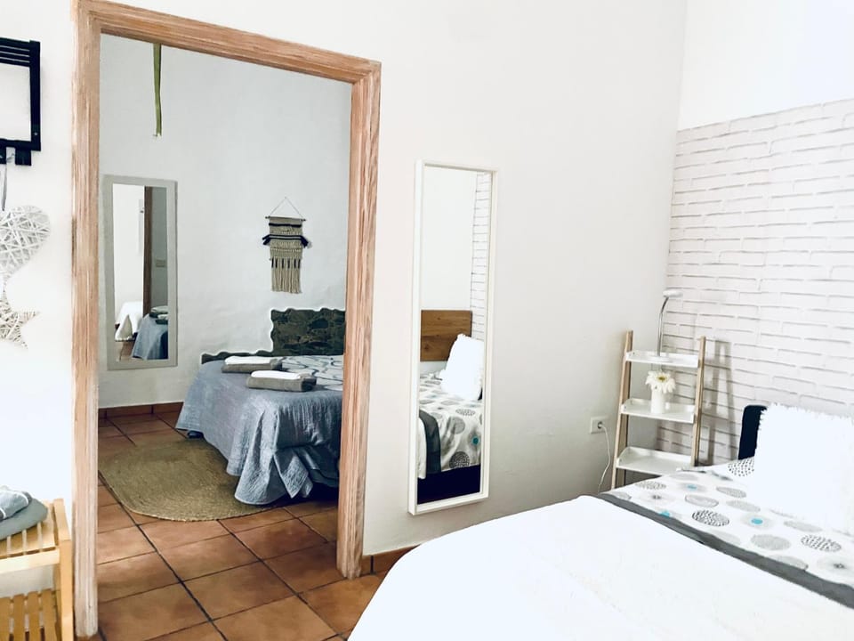 Bed, Photo of the whole room