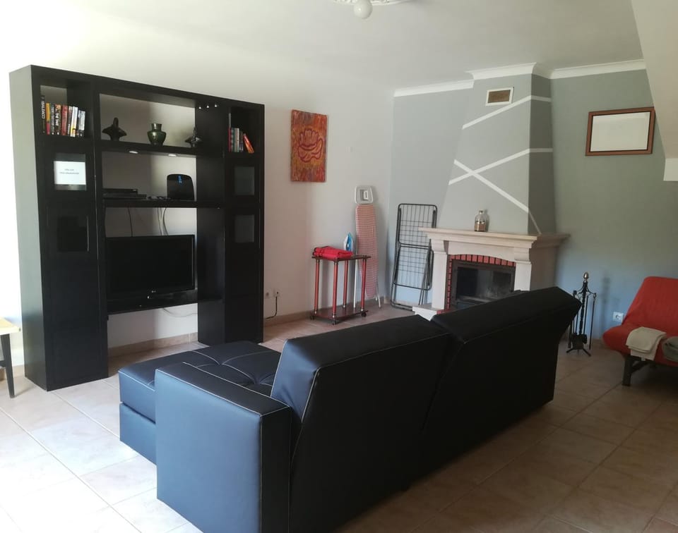 Communal lounge/ TV room, Living room, Seating area, Family