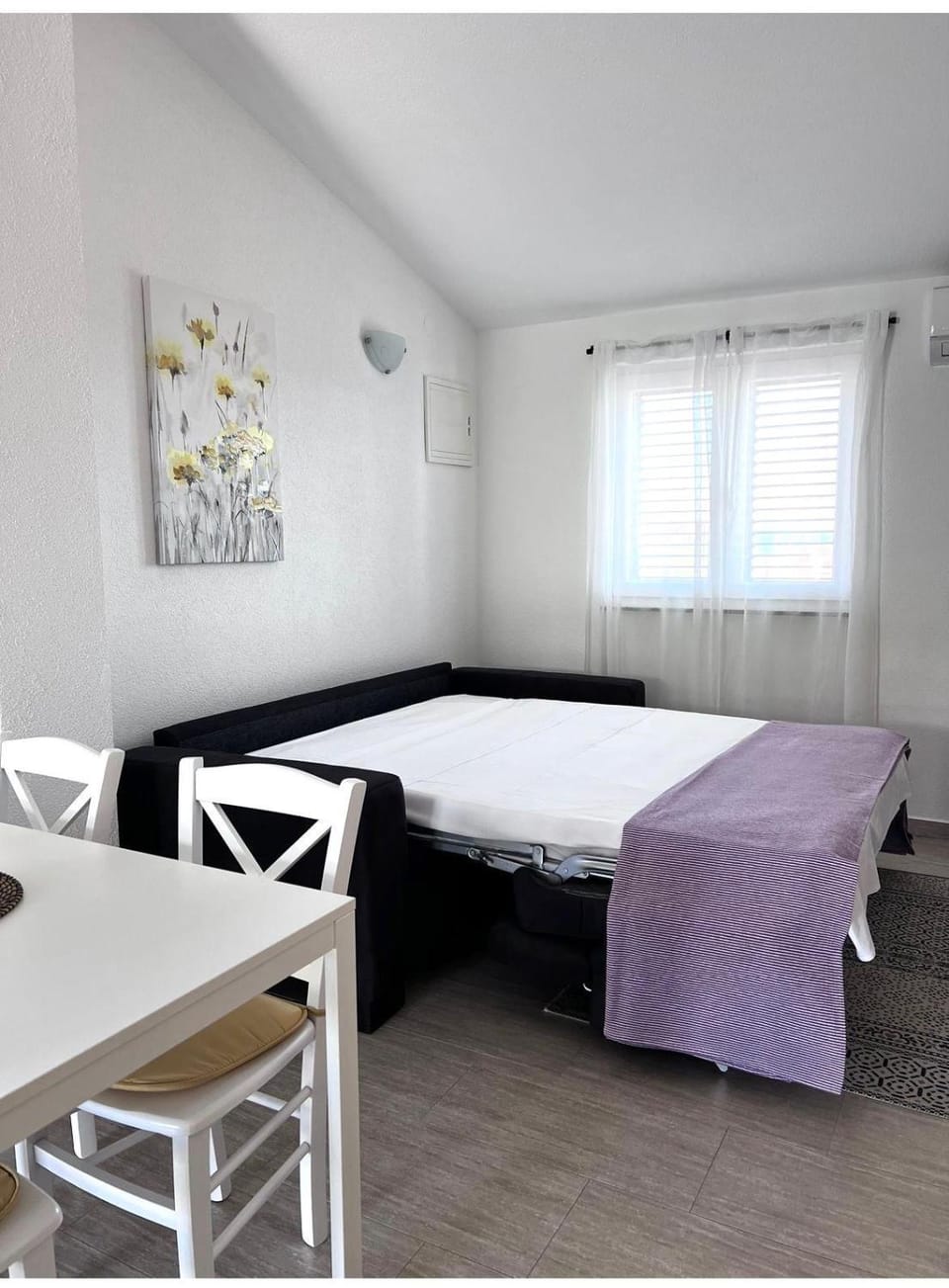 Bed, Living room, Seating area