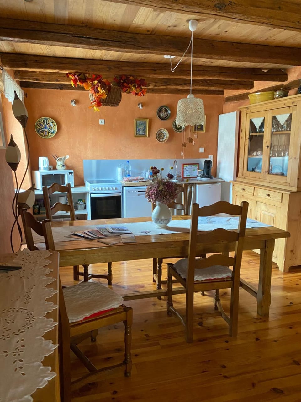 Kitchen or kitchenette, Breakfast
