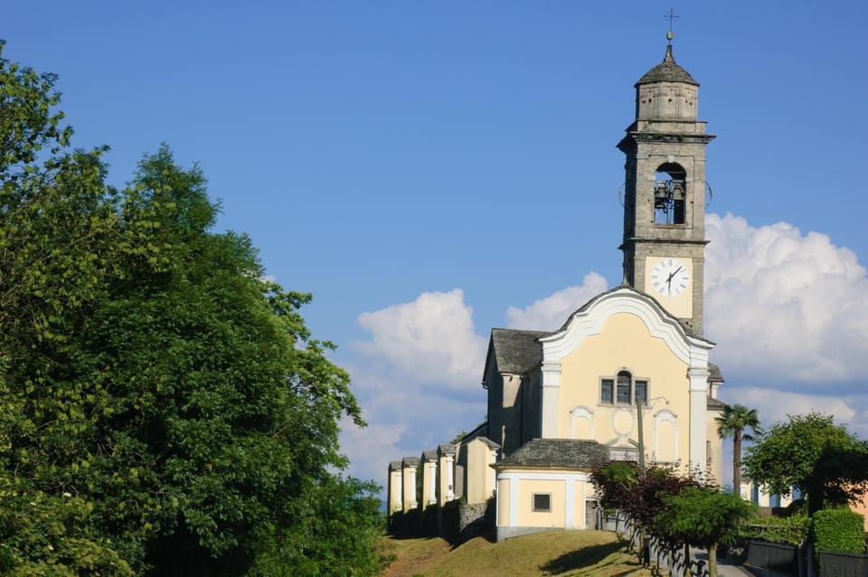 Nearby landmark, Natural landscape