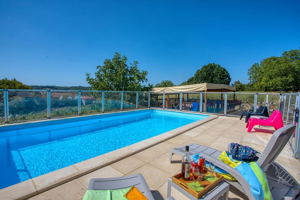 BBQ facilities, Pool view, Swimming pool