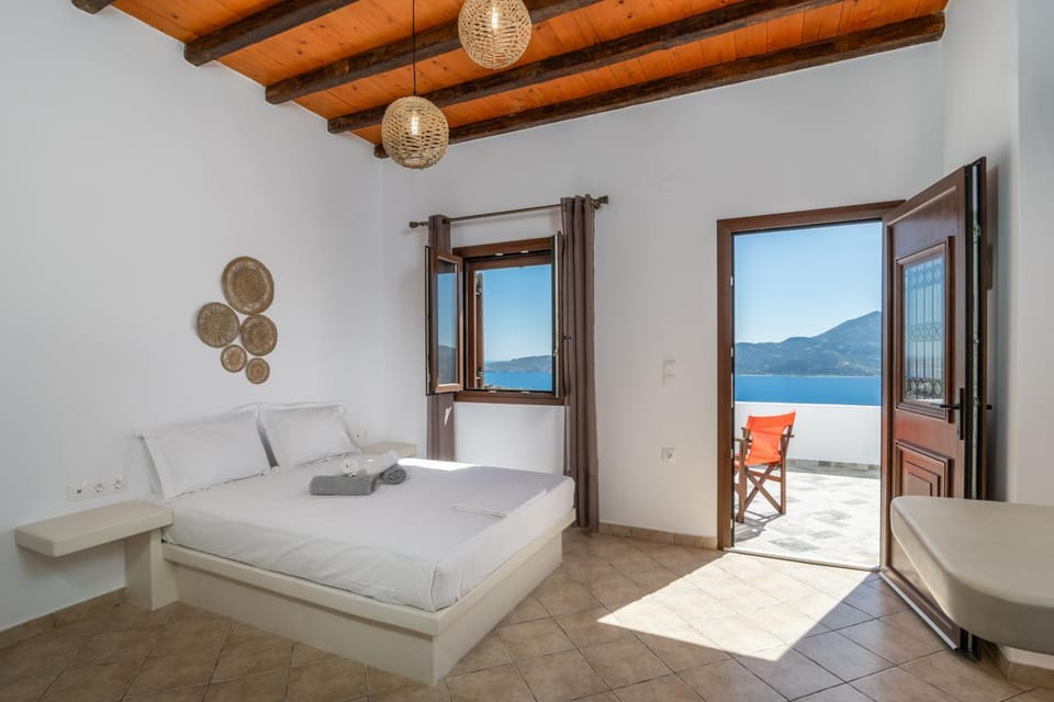 Noula House & Studios Apartment in Milos