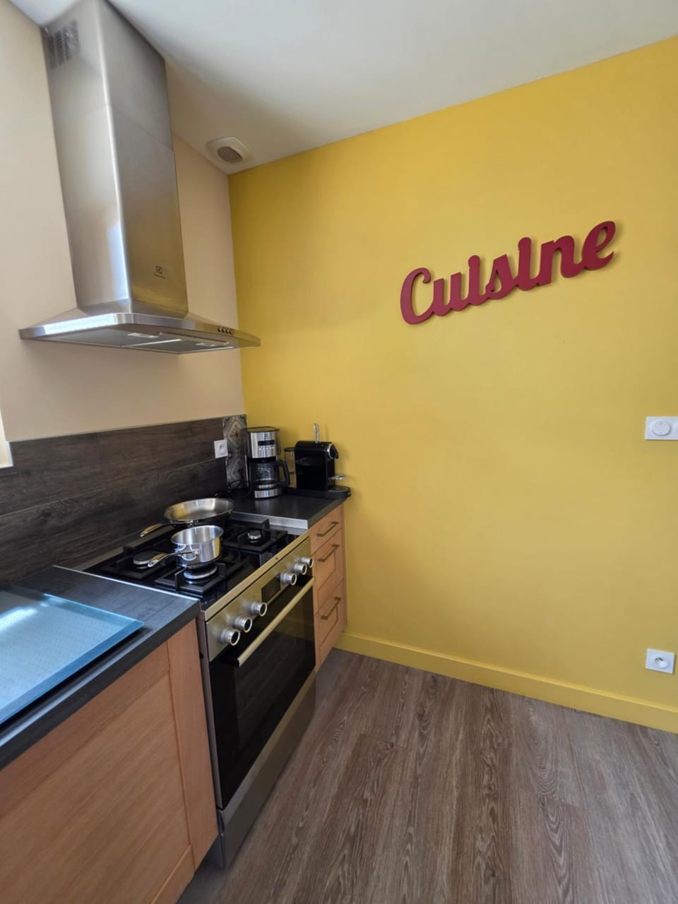 Kitchen or kitchenette, stove