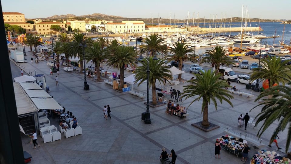 City view, Sea view, Street view