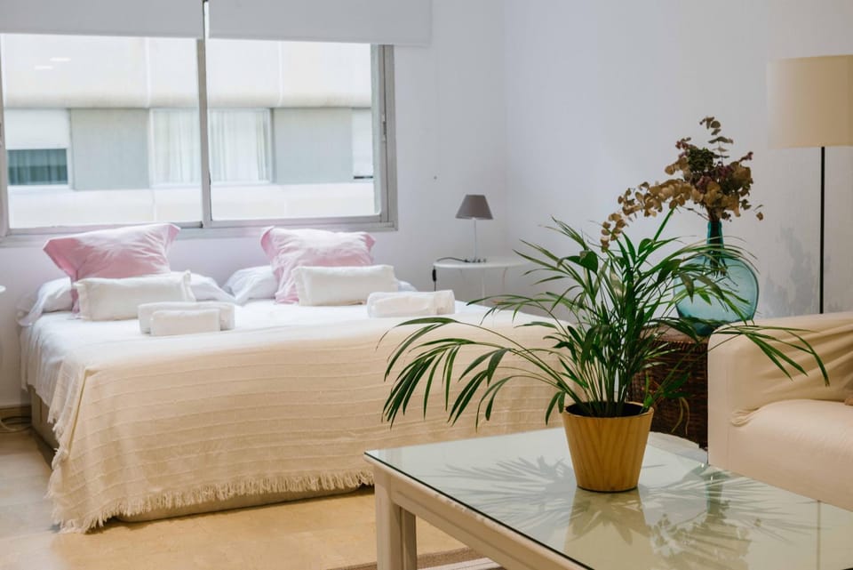 Bed, Photo of the whole room