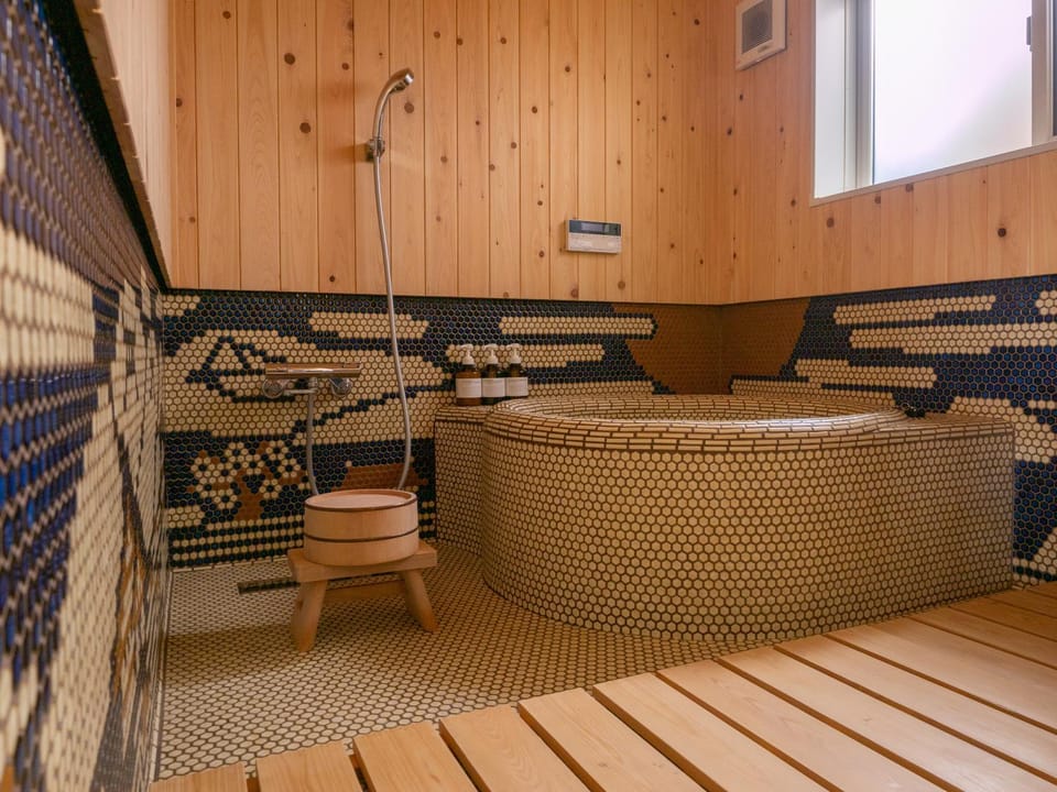 Bathroom, Bath