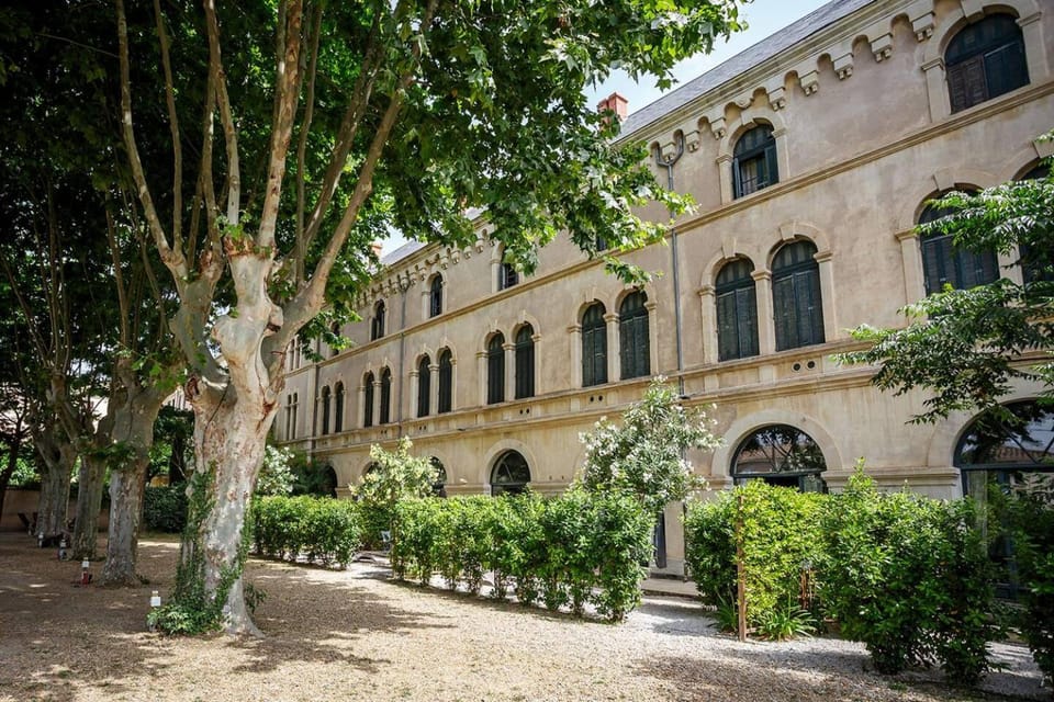 Property building, Natural landscape, Garden, Garden view