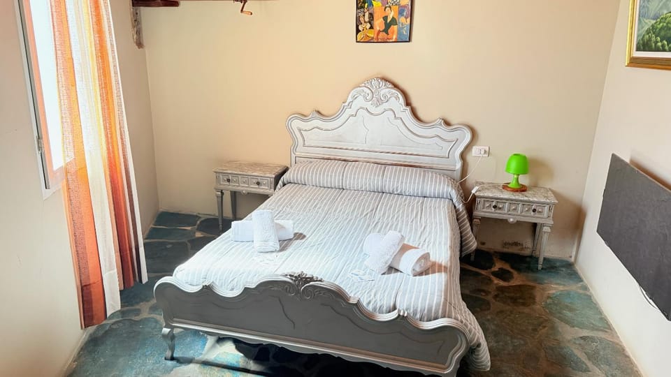 Bed, Other