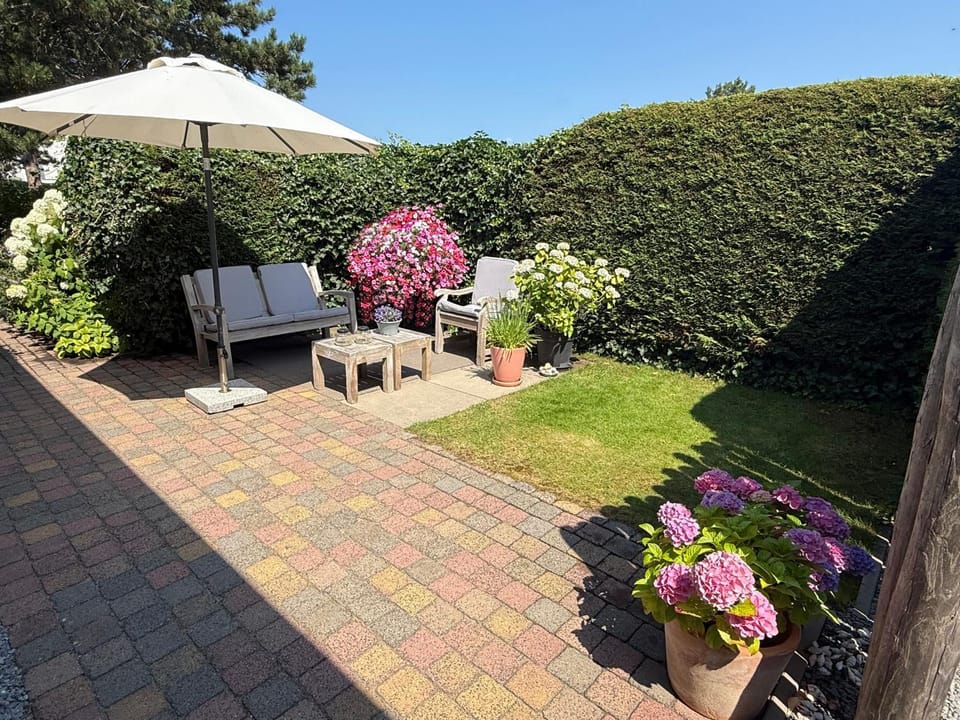Garden, Garden view