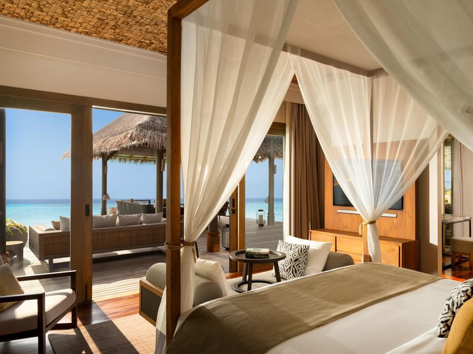 TV and multimedia, Bedroom, Sea view