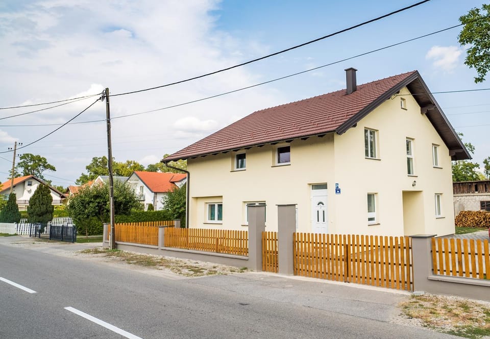 Tina Rooms Bed and Breakfast in Slovenia