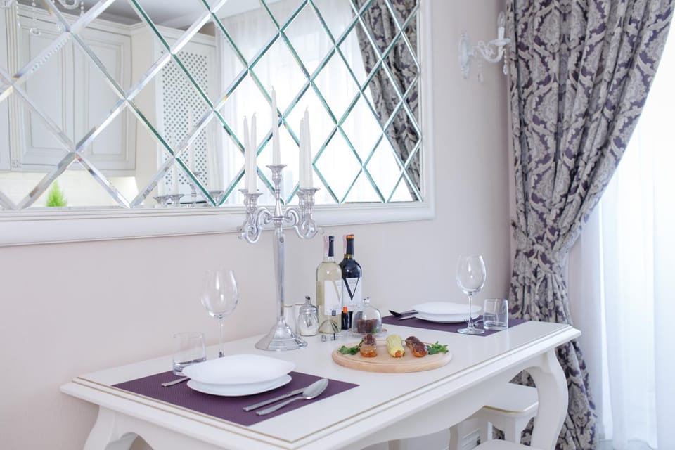 Food close-up, Day, Kitchen or kitchenette, Food and drinks, Other, Decorative detail, Dining area, On site, Area and facilities, Drinks, Alcoholic drinks, Non alcoholic drinks