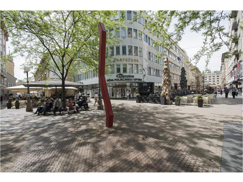 Property building, Facade/entrance, Street view, Street view